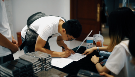“倾听、交流、分享”2018J9九游会学院夏季校友会(图3)